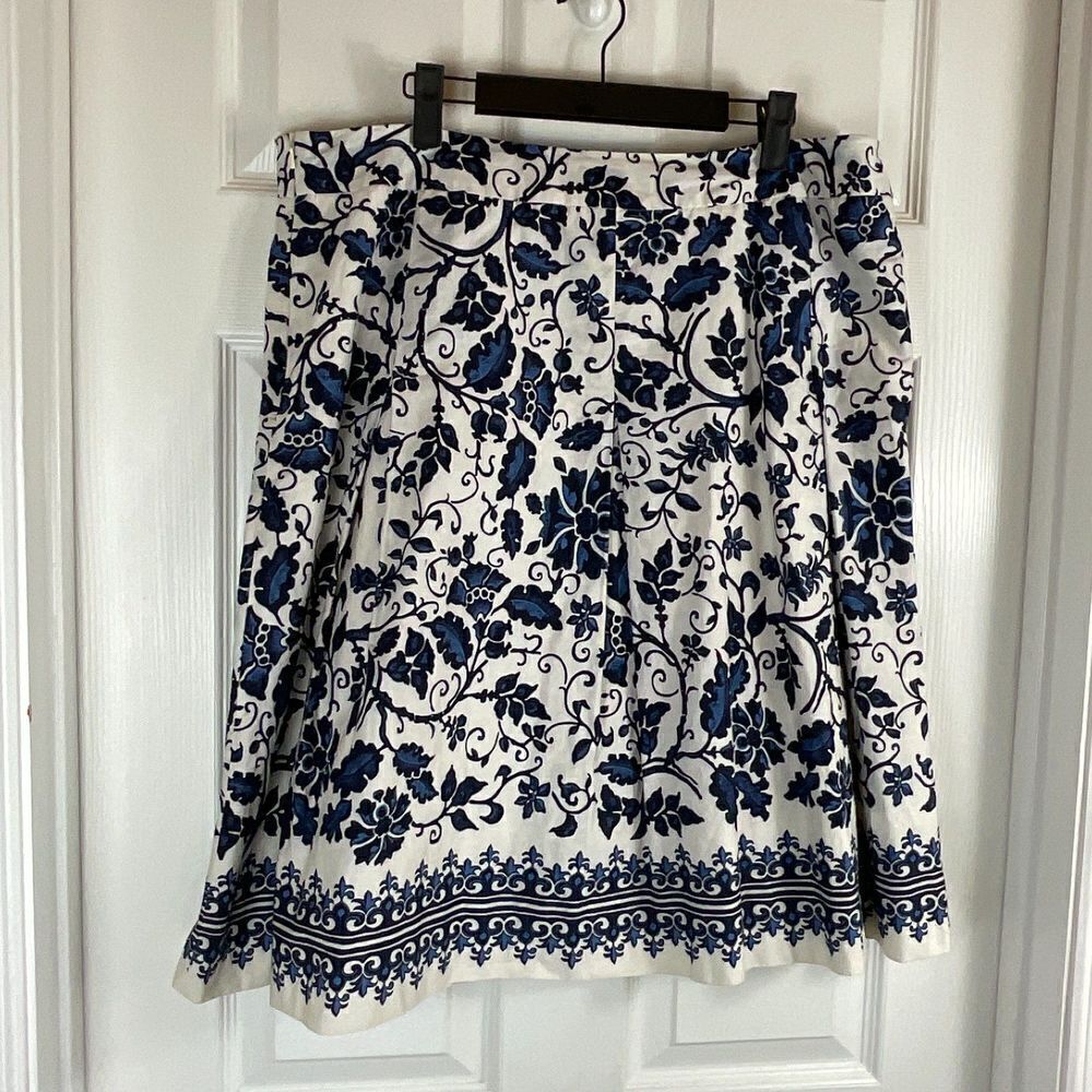 Talbots Women Navy Blue White Floral Skirt Lightweight Cotton Pleated A Line H2 - Picture 6 of 12